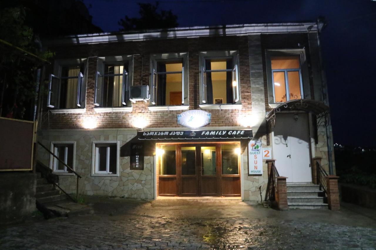 Sun Guest House Kutaisi Exterior foto