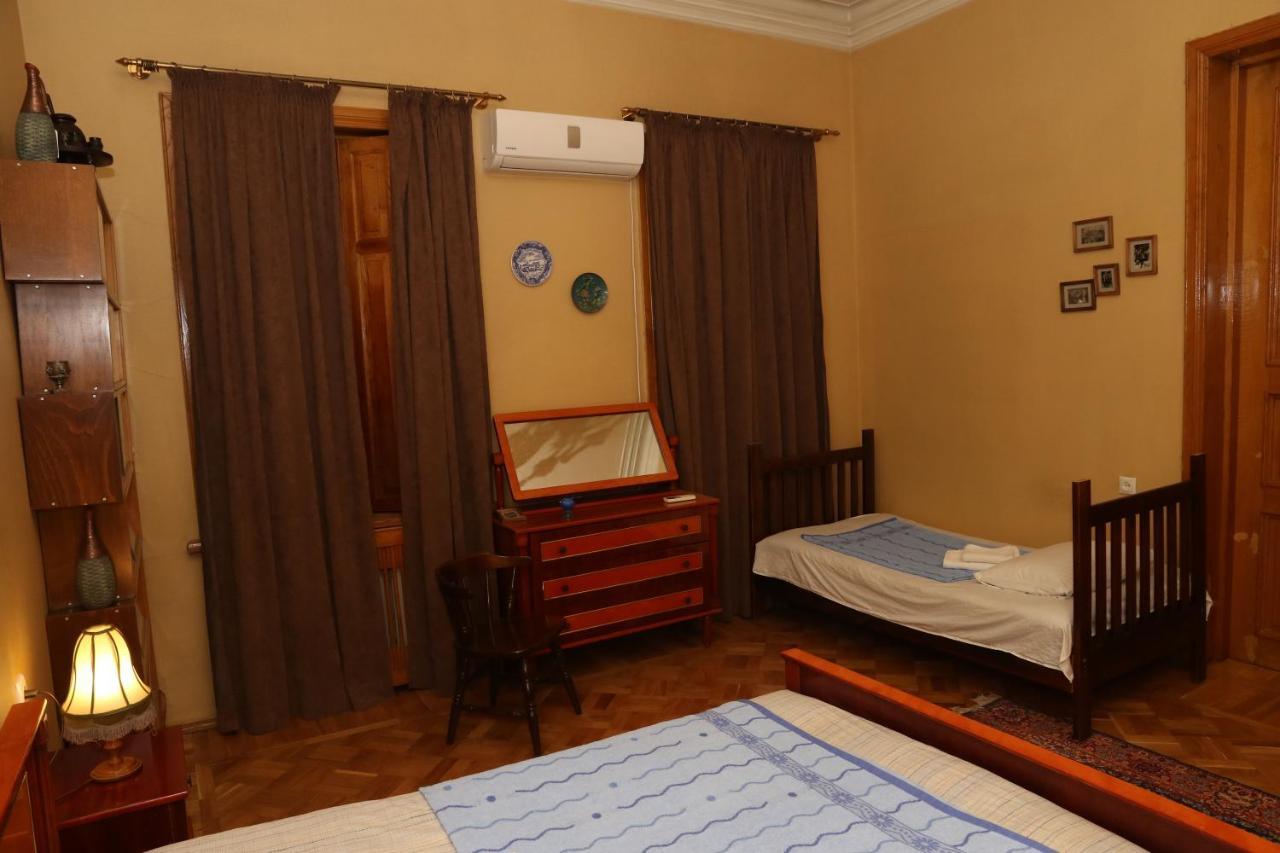 Sun Guest House Kutaisi Exterior foto