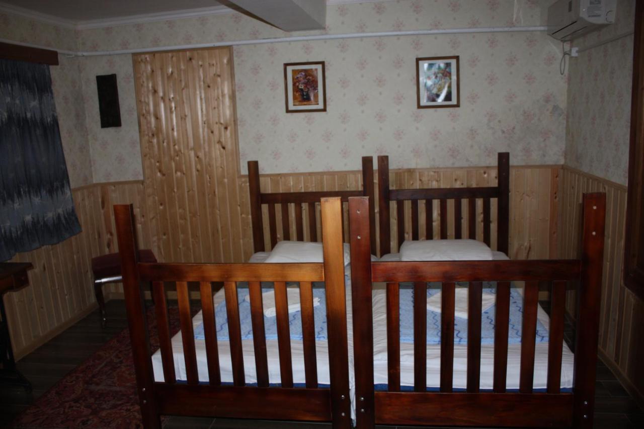 Sun Guest House Kutaisi Exterior foto