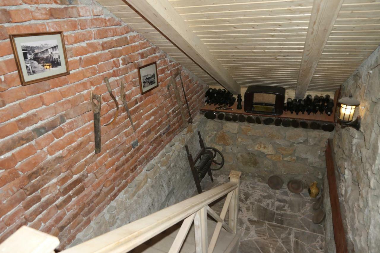 Sun Guest House Kutaisi Exterior foto