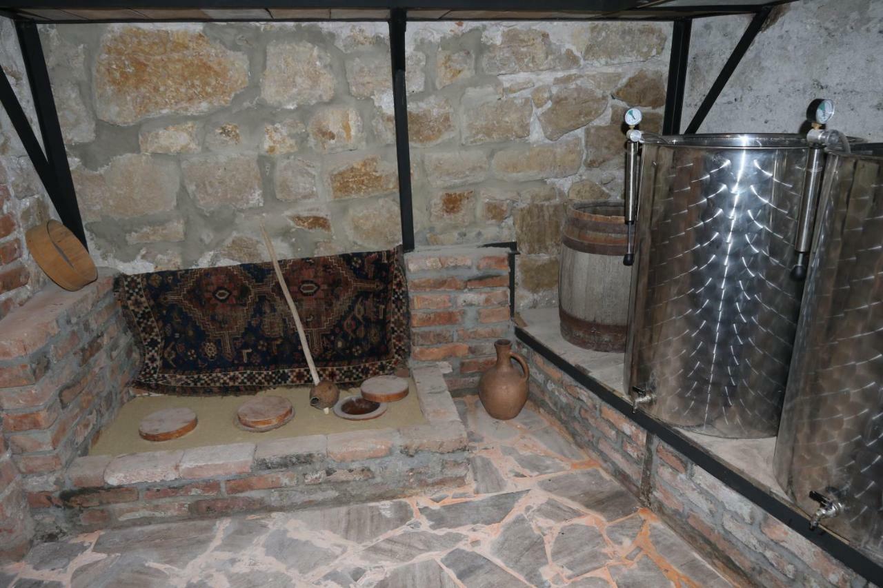Sun Guest House Kutaisi Exterior foto